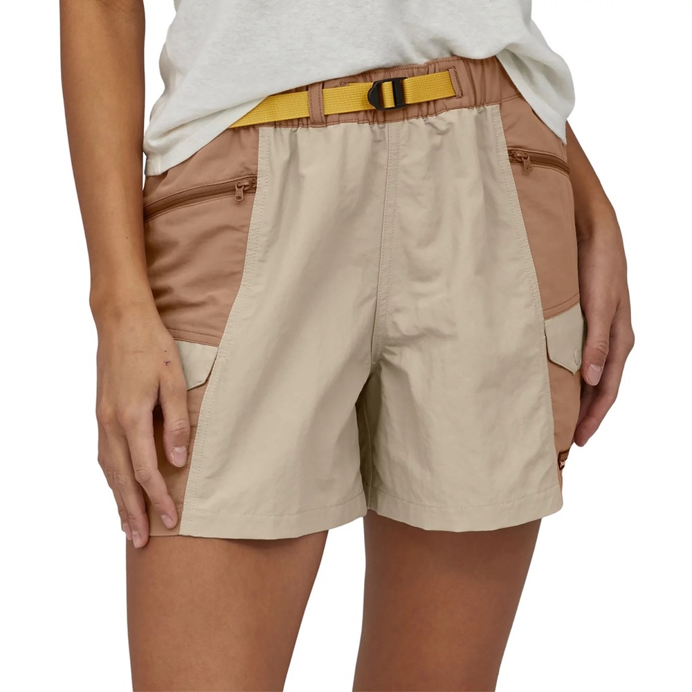 Patagonia Women's Outdoor Everyday 4" Shorts. NWT. Size Medium.